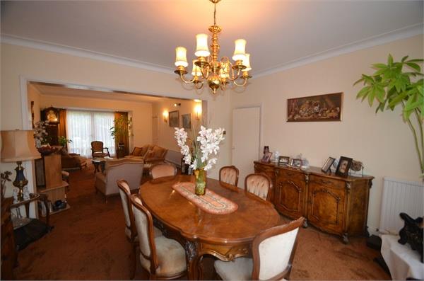 Parkside, Mill Hill